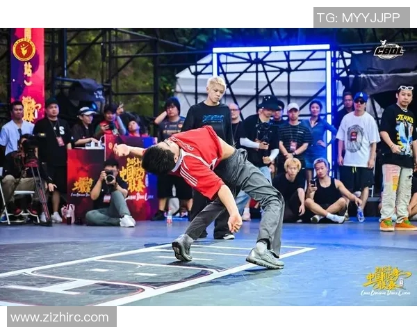 南京街舞队的战术演变与转换体系探索之路 南京街舞队的战术演变与转换体系探索之路