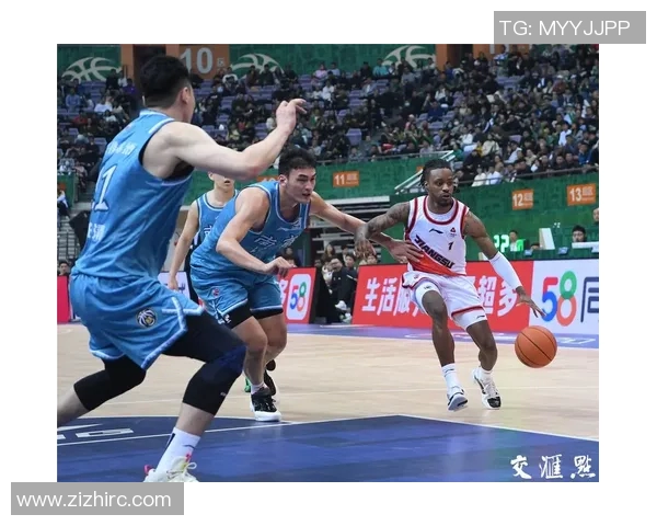 南京篮球队在世界锦标赛中以79分稳居积分榜首位 南京篮球队在世界锦标赛中以79分稳居积分榜首位