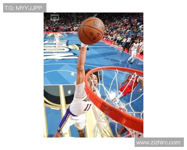 湖人对阵鹈鹕最新比赛精彩回顾与赛后分析全景呈现 湖人对阵鹈鹕最新比赛精彩回顾与赛后分析全景呈现