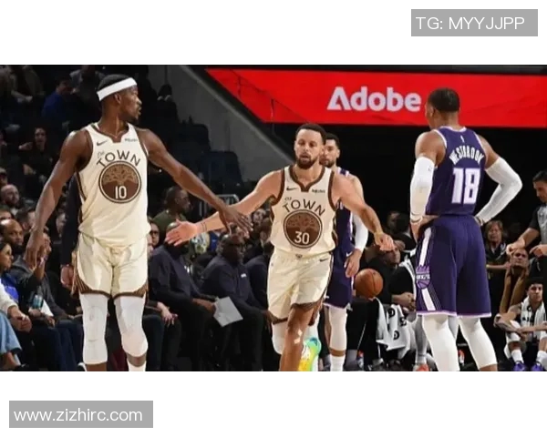 勇士与国王季前赛激战正酣双方球员表现引人瞩目 勇士与国王季前赛激战正酣双方球员表现引人瞩目